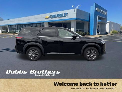 Used 2025 Nissan Pathfinder SV FWD image 9