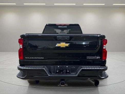 Used 2024 Chevrolet Silverado 2500 High Country w/ High Country Premium Package image 4