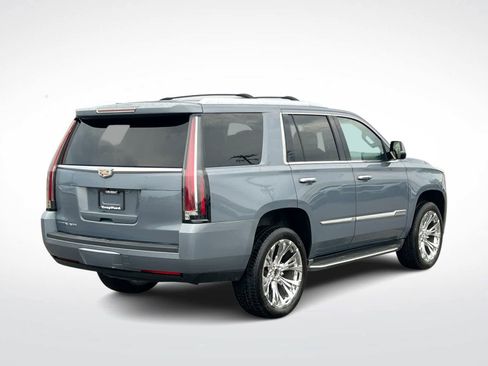 Used 2015 Cadillac Escalade Luxury AWD/4WD image 8