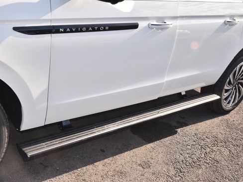 New 2025 Lincoln Navigator L Black Label image 43