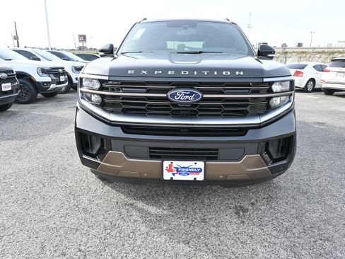 New 2025 Ford Expedition King Ranch image 10