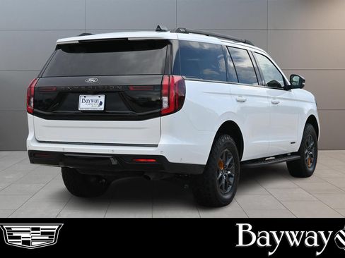 Used 2025 Ford Expedition Tremor AWD/4WD image 6