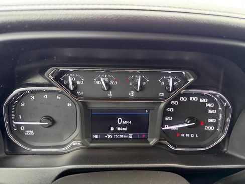Used 2022 GMC Sierra 1500 Elevation image 27