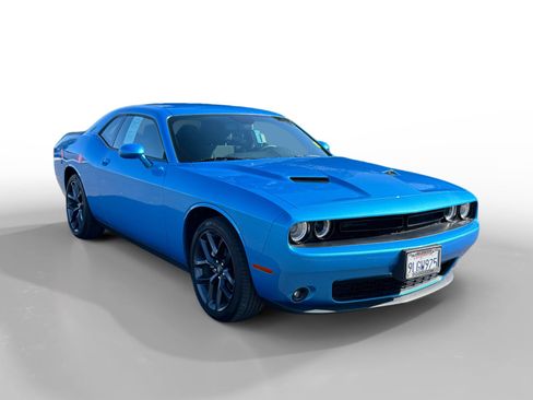 Used 2023 Dodge Challenger SXT w/ Blacktop Package image 7