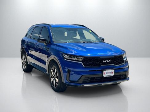 Used 2022 Kia Sorento S FWD image 3