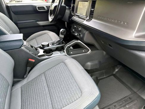 Used 2021 Ford Bronco Outer Banks image 9