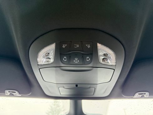 New 2026 Chrysler Pacifica Select FWD image 26