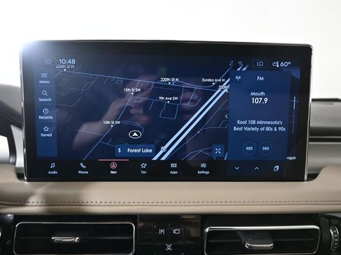 Used 2022 Lincoln Nautilus AWD w/ Premium Package image 28