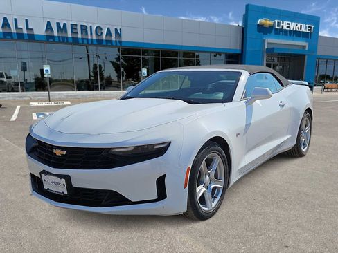 Used 2023 Chevrolet Camaro LT RWD image 1