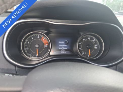 Used 2023 Jeep Cherokee Trailhawk w/ Trailer Tow Group AWD/4WD image 8