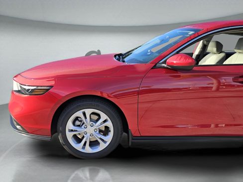 New 2025 Honda Accord LX image 34