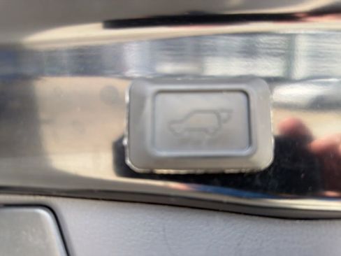 Used 2020 Toyota RAV4 XLE Premium w/ All Weather Liner Package image 12