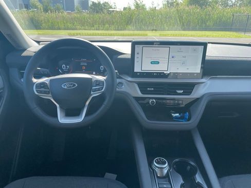 New 2026 Ford Explorer Active AWD/4WD image 13