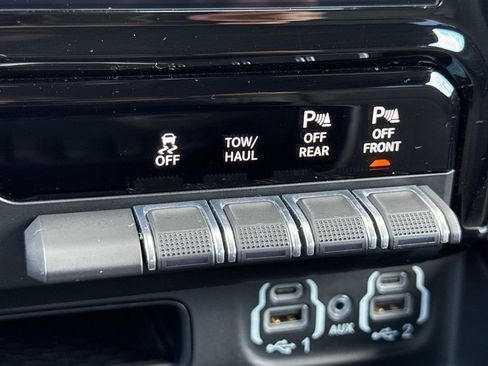 Used 2023 RAM 1500 Big Horn AWD/4WD image 22