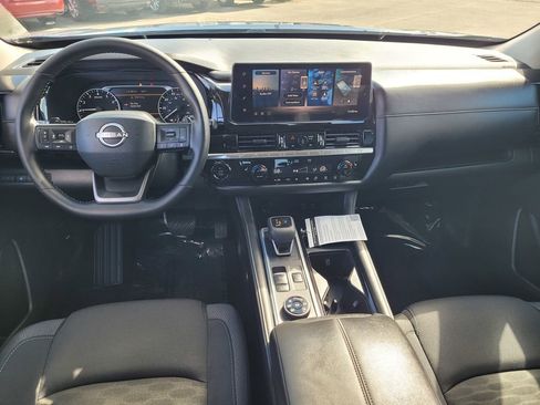 New 2026 Nissan Pathfinder SV image 7