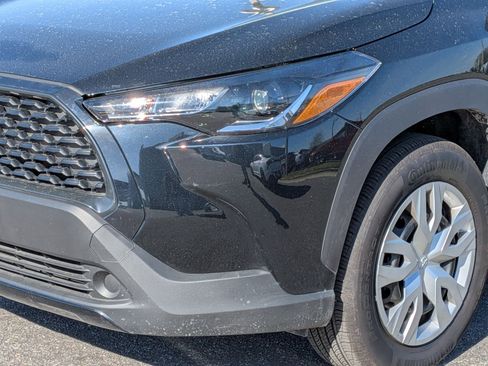 Used 2025 Toyota Corolla Cross L image 9