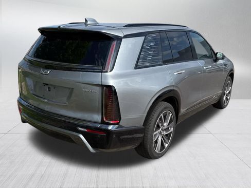 Used 2026 Cadillac Vistiq Sport w/ LPO, Floor Liner Package AWD/4WD image 6