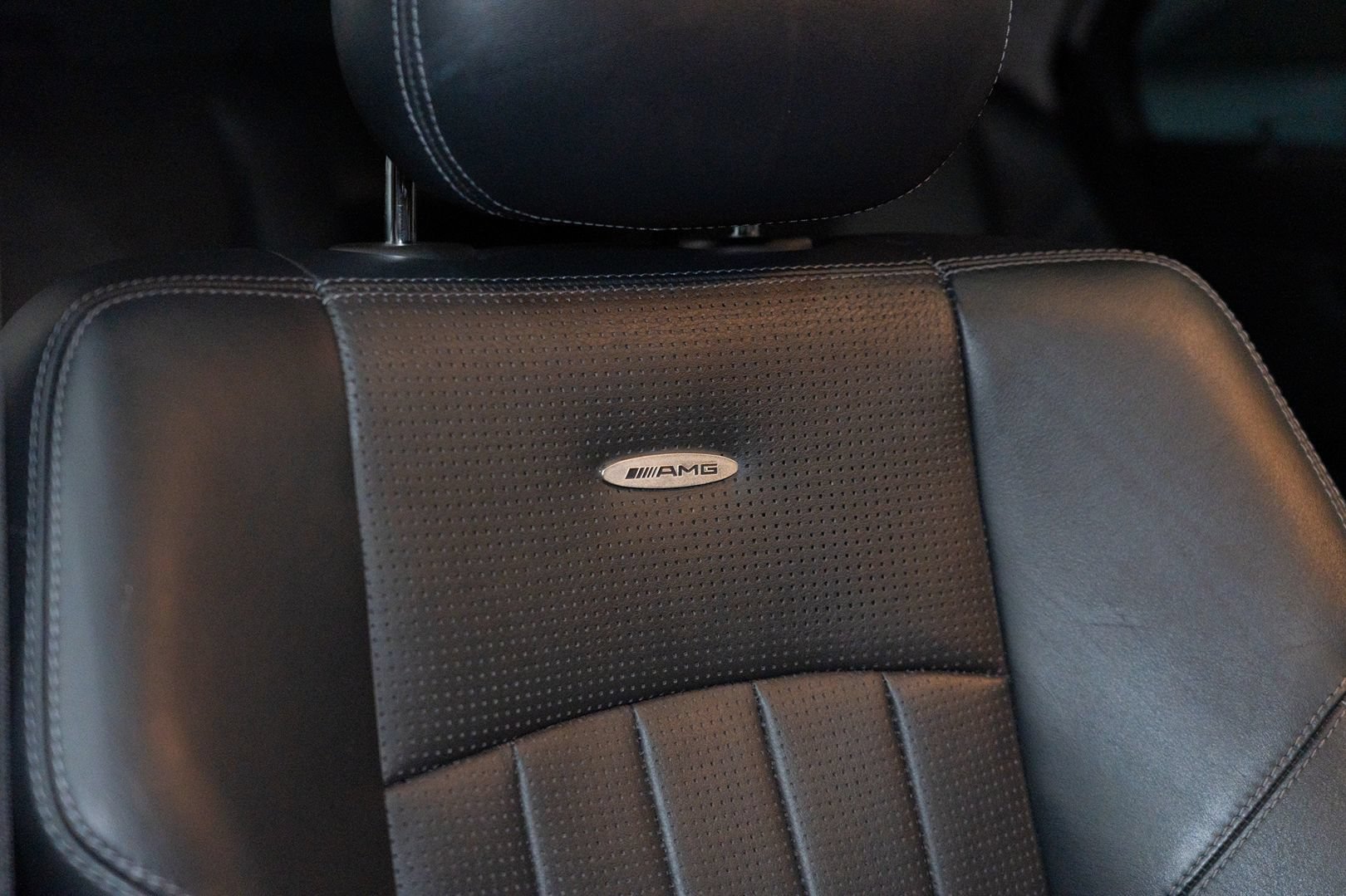 Used 2005 Mercedes-Benz E 55 AMG Sedan image 38