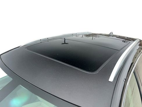 Used 2018 Cadillac XT5 Luxury image 17