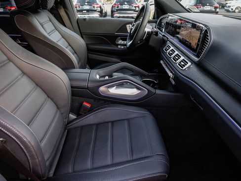 New 2026 Mercedes-Benz GLS 450 4MATIC image 17