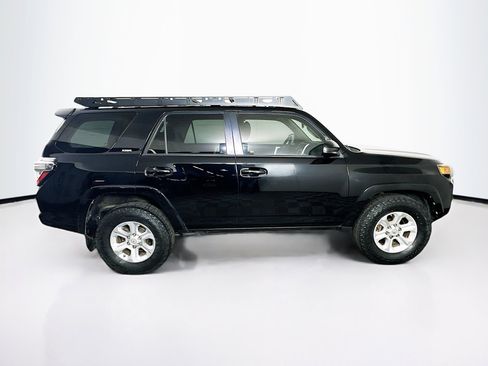 Used 2017 Toyota 4Runner SR5 image 10