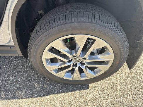 New 2025 Toyota RAV4 XLE Premium image 11