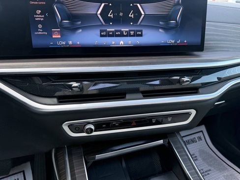 Used 2024 BMW X7 xDrive40i AWD/4WD image 28