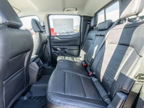 New 2025 Ford Ranger Lariat w/ Black Appearance Package image 16