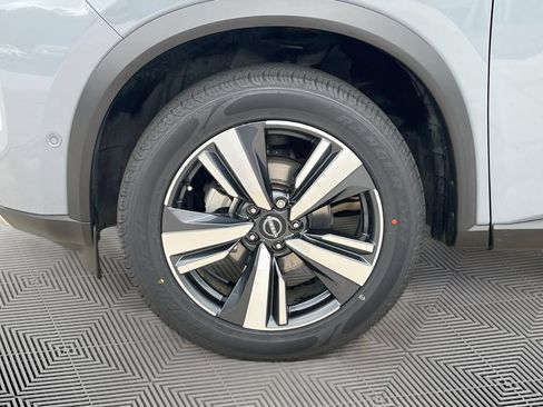Used 2023 Nissan Rogue Platinum w/ Platinum Premium Package FWD image 11