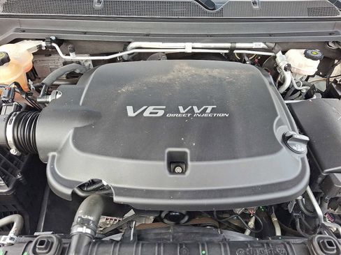 Used 2022 Chevrolet Colorado LT image 26