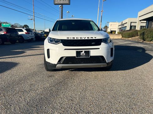 Used 2020 Land Rover Discovery Sport SE image 5