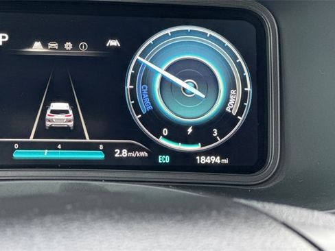 Certified 2023 Hyundai Kona SE image 33