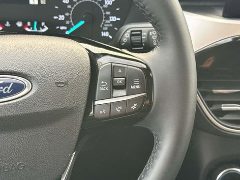 Certified 2022 Ford Escape SEL image 16