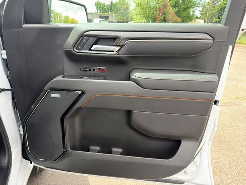 Used 2025 GMC Sierra 1500 AT4 AWD/4WD image 13