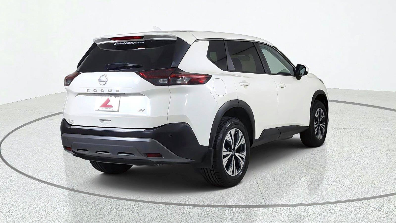 Used 2023 Nissan Rogue SV FWD image 6