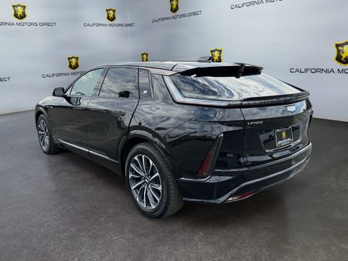 Used 2024 Cadillac Lyriq Sport RWD image 3