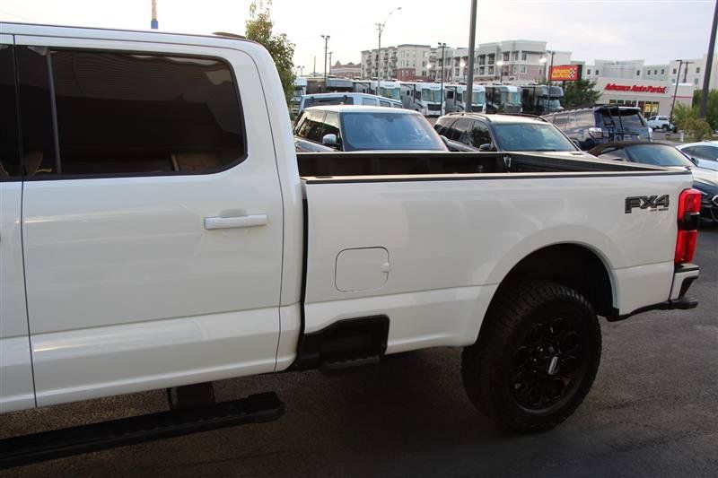 Used 2025 Ford F250 XLT w/ Black Appearance Package AWD/4WD image 5