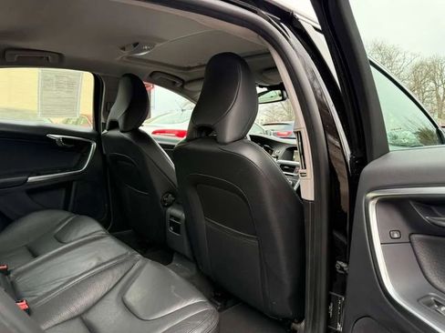 Used 2014 Volvo S60 T5 image 16