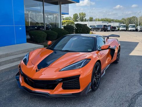 Used 2024 Chevrolet Corvette Z06 image 4