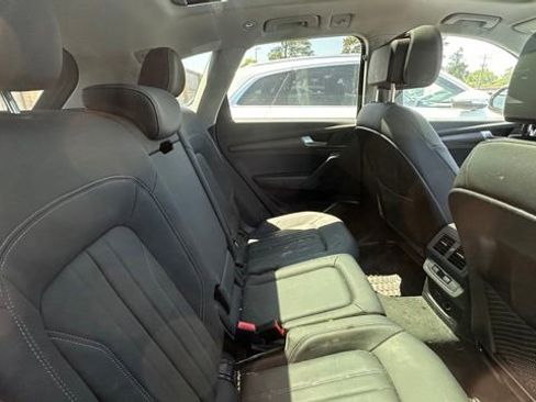 Used 2023 Audi Q5 2.0T Premium w/ Convenience Package AWD/4WD image 7