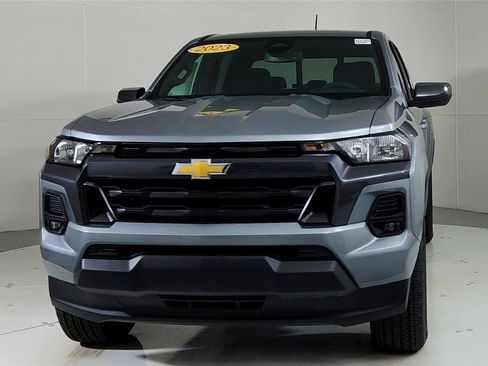 Used 2023 Chevrolet Colorado LT w/ LT Convenience Package II RWD image 8