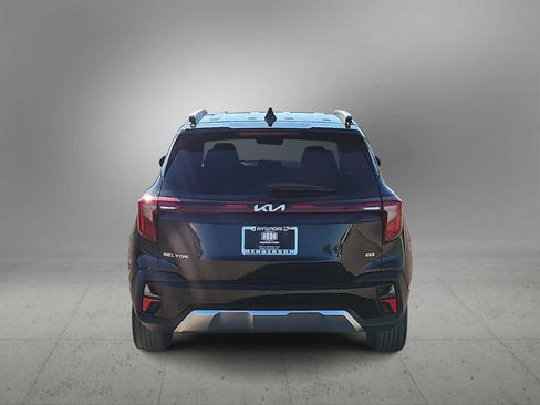 Used 2024 Kia Seltos EX image 7