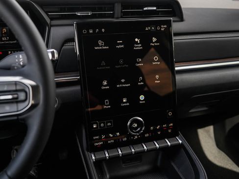 New 2026 GMC Terrain Denali w/ LPO, Floor Liner Package image 24