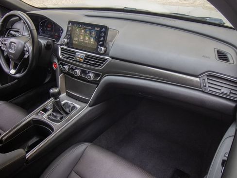 Used 2019 Honda Accord Sport image 22
