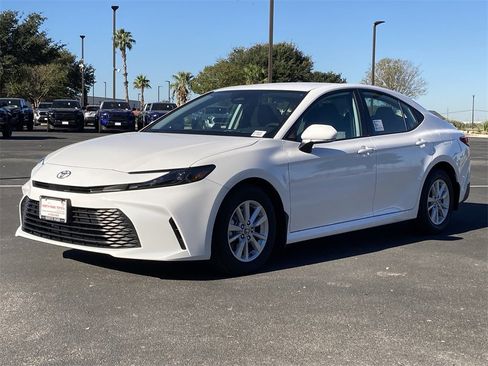 New 2026 Toyota Camry LE image 3