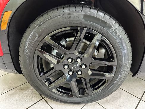 Used 2023 Chevrolet Blazer RS w/ Enhanced Convenience Package image 16