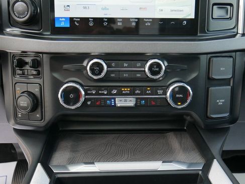 Used 2024 Ford F350 Platinum AWD/4WD image 52