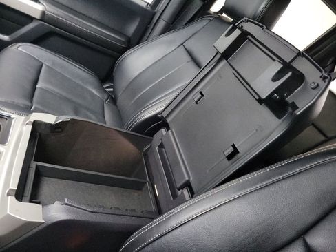 Used 2019 Ford F150 Lariat image 29