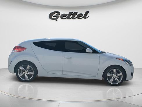 Used 2015 Hyundai Veloster w/ Option Group 02 FWD image 4