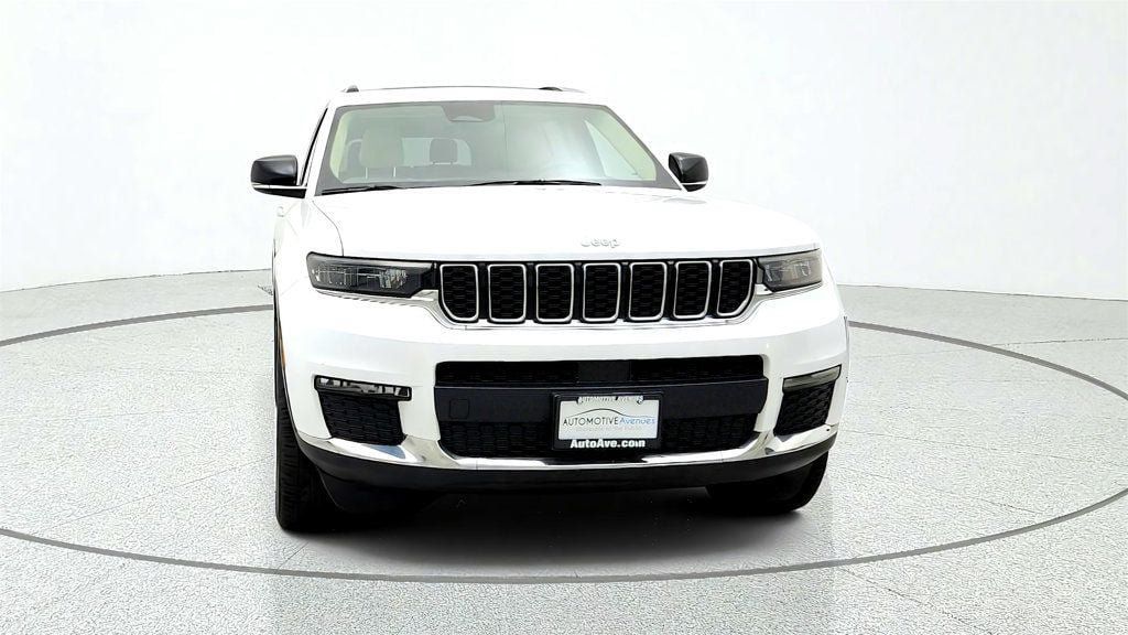 Used 2022 Jeep Grand Cherokee L Limited AWD/4WD image 2